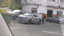 2015 Renault crossover spy photo