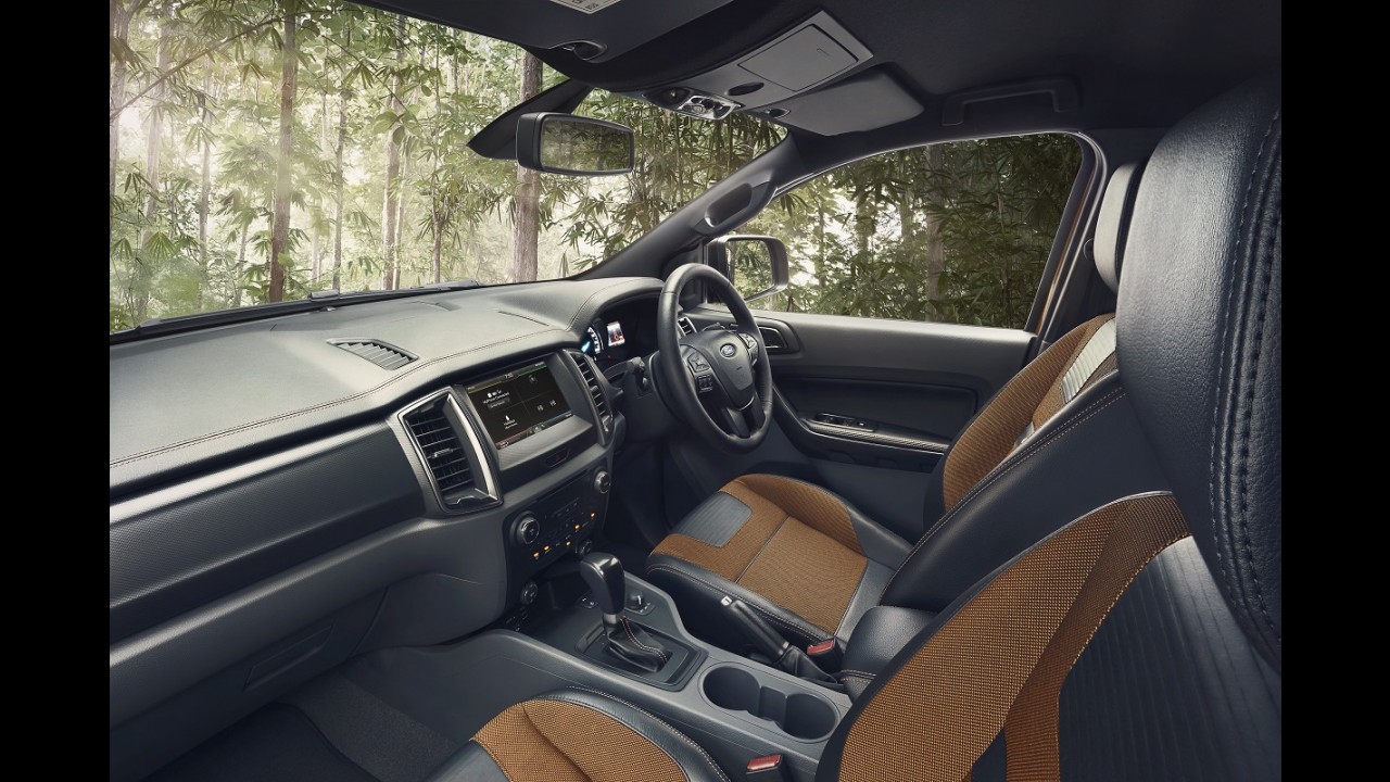 Ford revela reestilizada Ranger 2015 em versão de topo Wildtrak