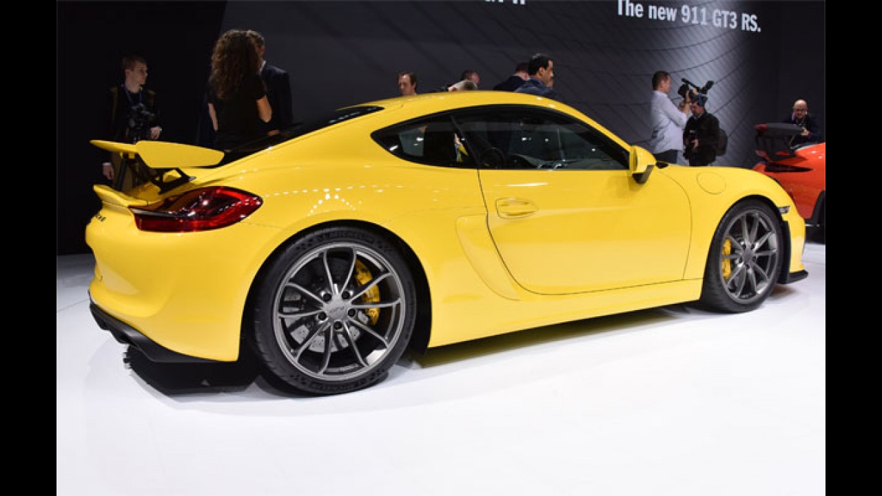 Porsche Cayman GT4 é confirmado no Brasil por R$ 569 mil