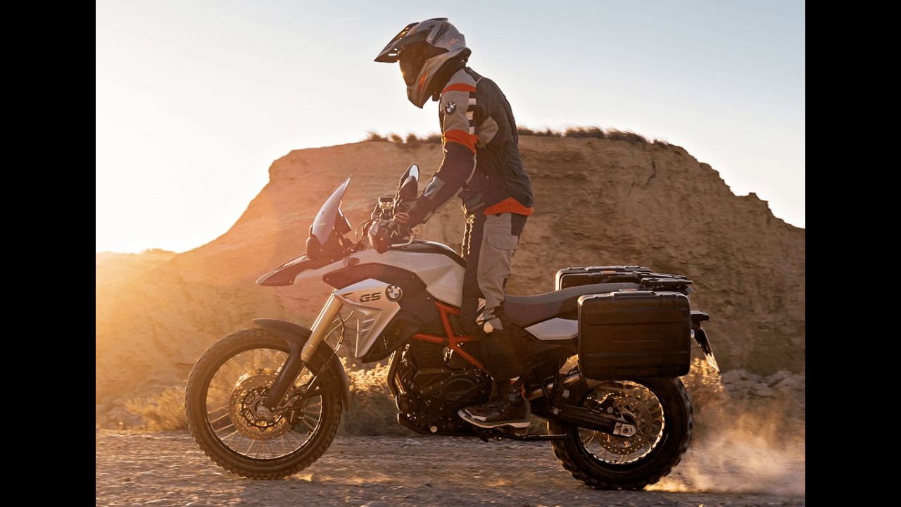 Nova BMW F 800 GS recebe suspensão eletrônica e chega por R$ 45.900