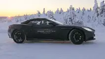 2018 Aston Martin DB11 Volante casus fotoğrafları