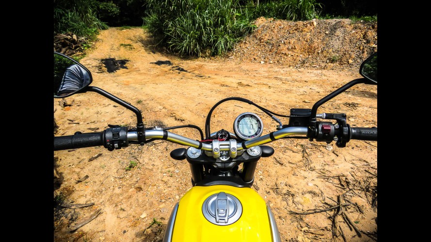 Teste: Ducati Scrambler é o MINI Cooper das motos - no estilo e na diversão!