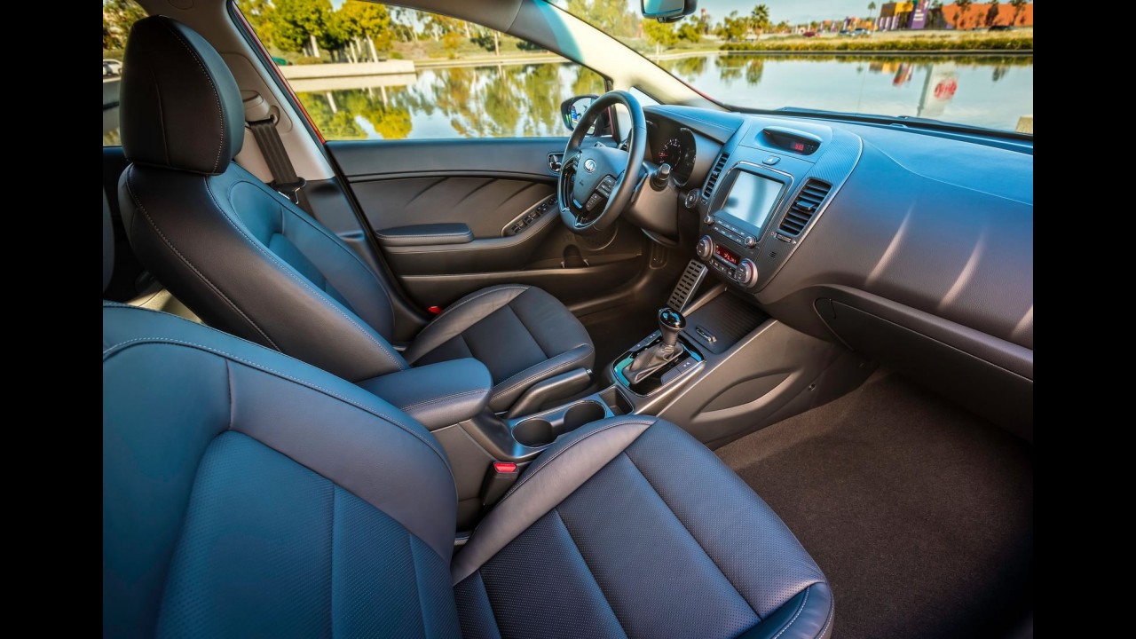 Salão de Detroit: Kia Cerato 2017 estreia cara nova e chega ao Brasil em junho