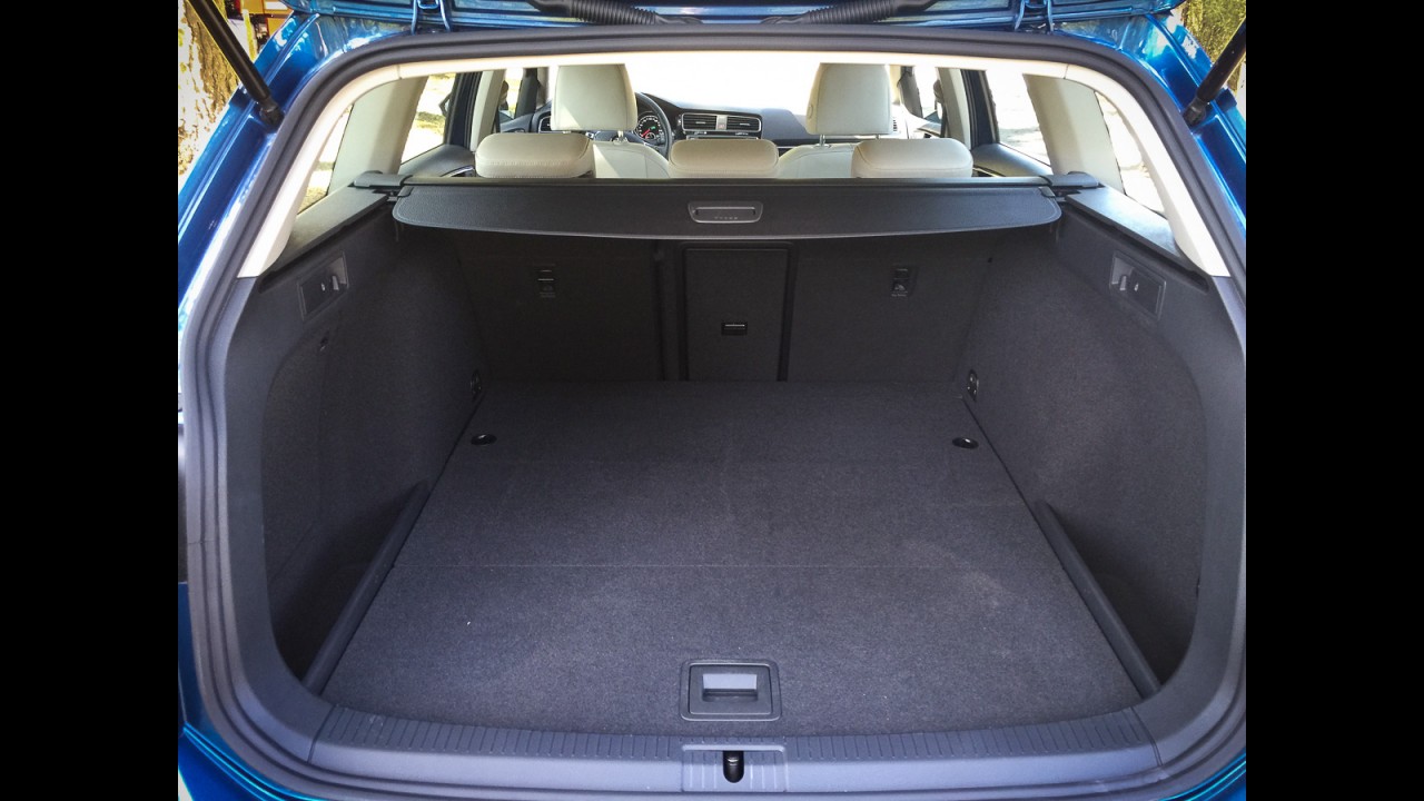 Teste CARPLACE: Golf Variant e 2008 THP - Velozes e F...amiliares
