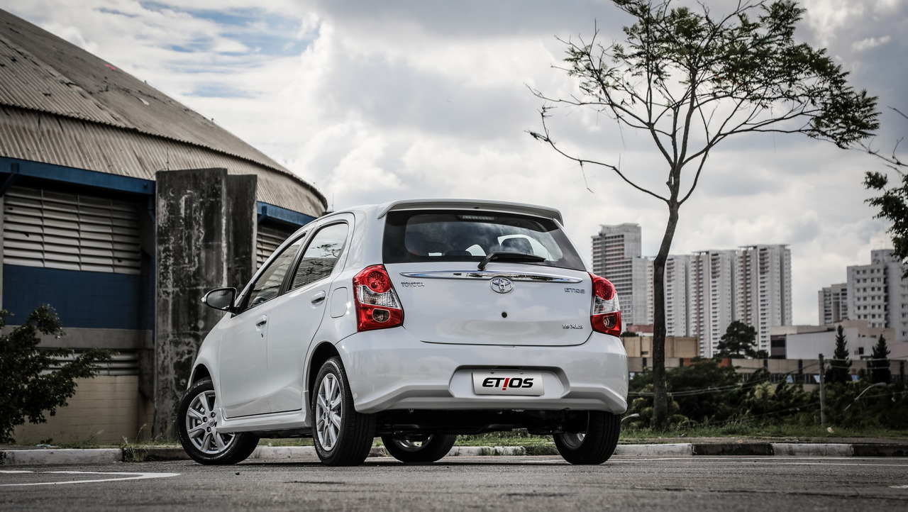 Toyota Etios Hatch 2018