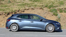 Renault Megane RS test mule spy photo