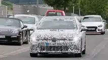 Volkswagen Golf 8 GTI Erlkönigfoto
