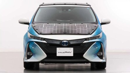 Toyota Prius PHEV concept a pannelli solari