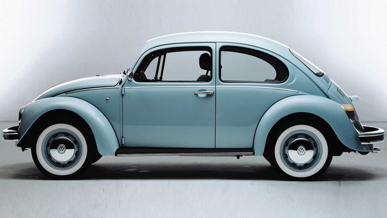 Volkswagen Maggiolino, 81 anni di storia per immagini