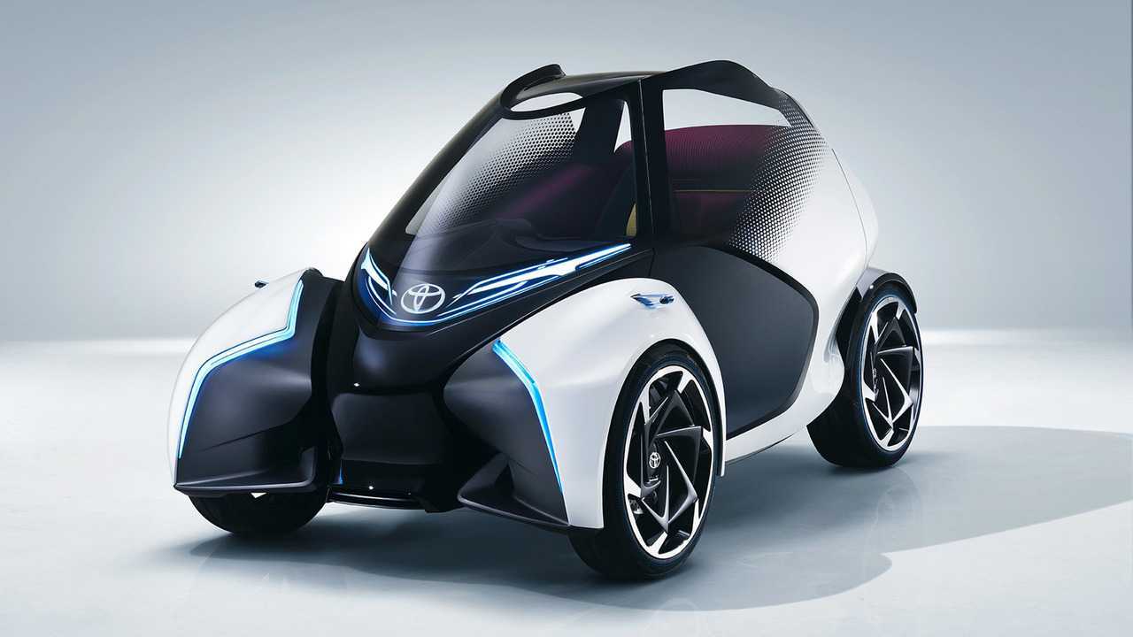 Toyota i-Tril