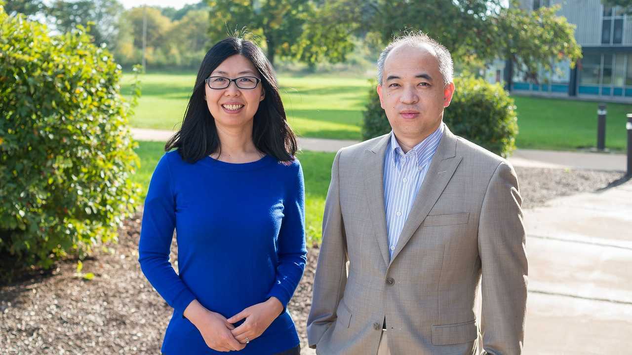Yuepeng Zhang and Kaizhong Gao of the HyMag Magnets team (Image by Argonne National Laboratory.)