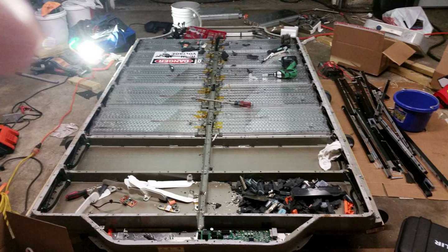 Rare Look Inside A Tesla Model S Battery Pack