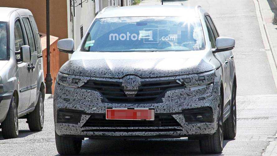 Renault Koleos facelift spy photo