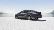 2019 Toyota Camry Hybrid (Euro Spec)