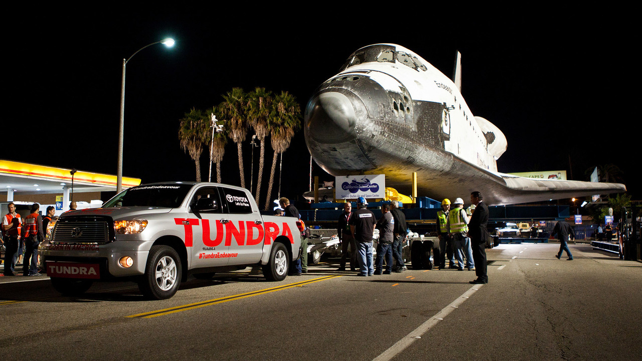 7 Most Incredible Truck And SUV Towing Records