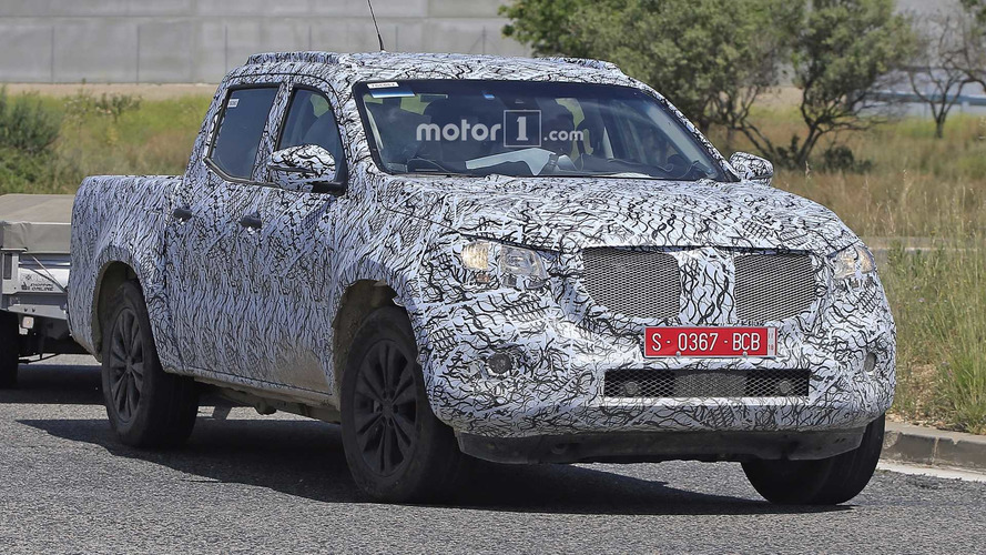 2018 Mercedes X-Class spy photo