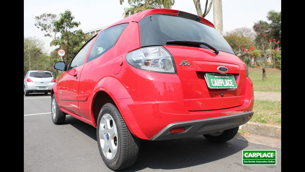Garagem CARPLACE: Detalhes do visual do Ford KA 2012