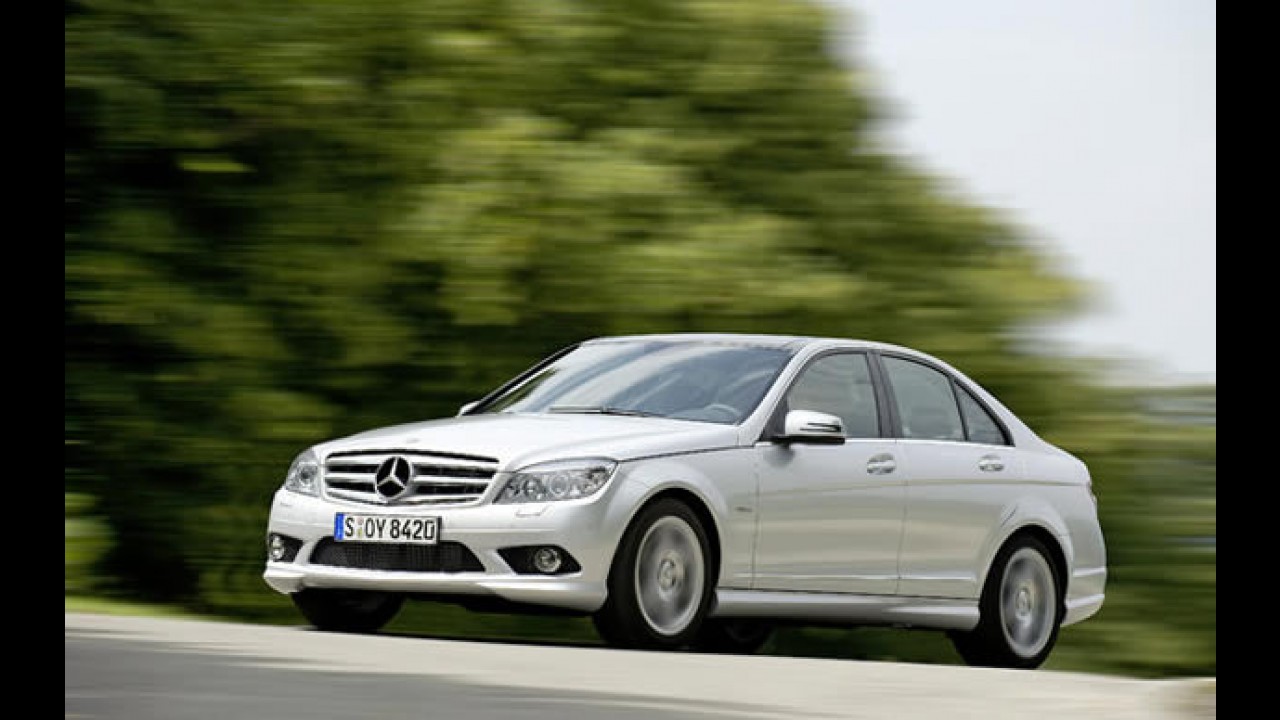 Com mais de 20% de crescimento, Mercedes começa 2011 com pé no acelerador