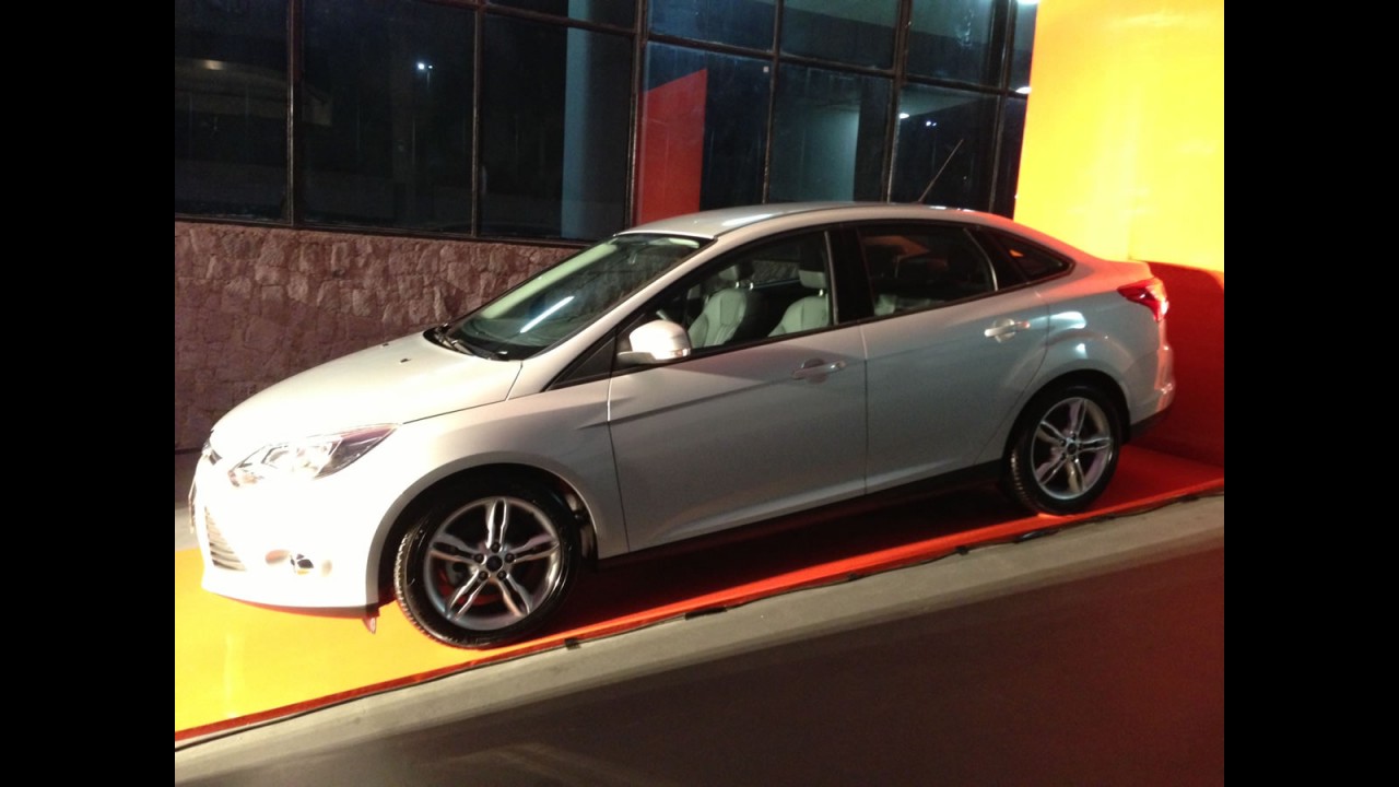Exclusivo: esta é a versão intermediária do novo Focus Sedan - conheça detalhes de toda a gama