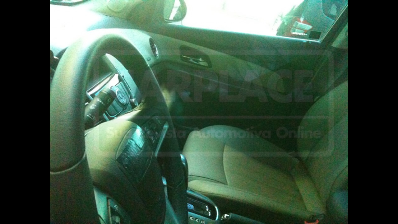 Exclusivo: Flagra mostra detalhes do Cruze LTZ Ecotec6, a versão top de linha