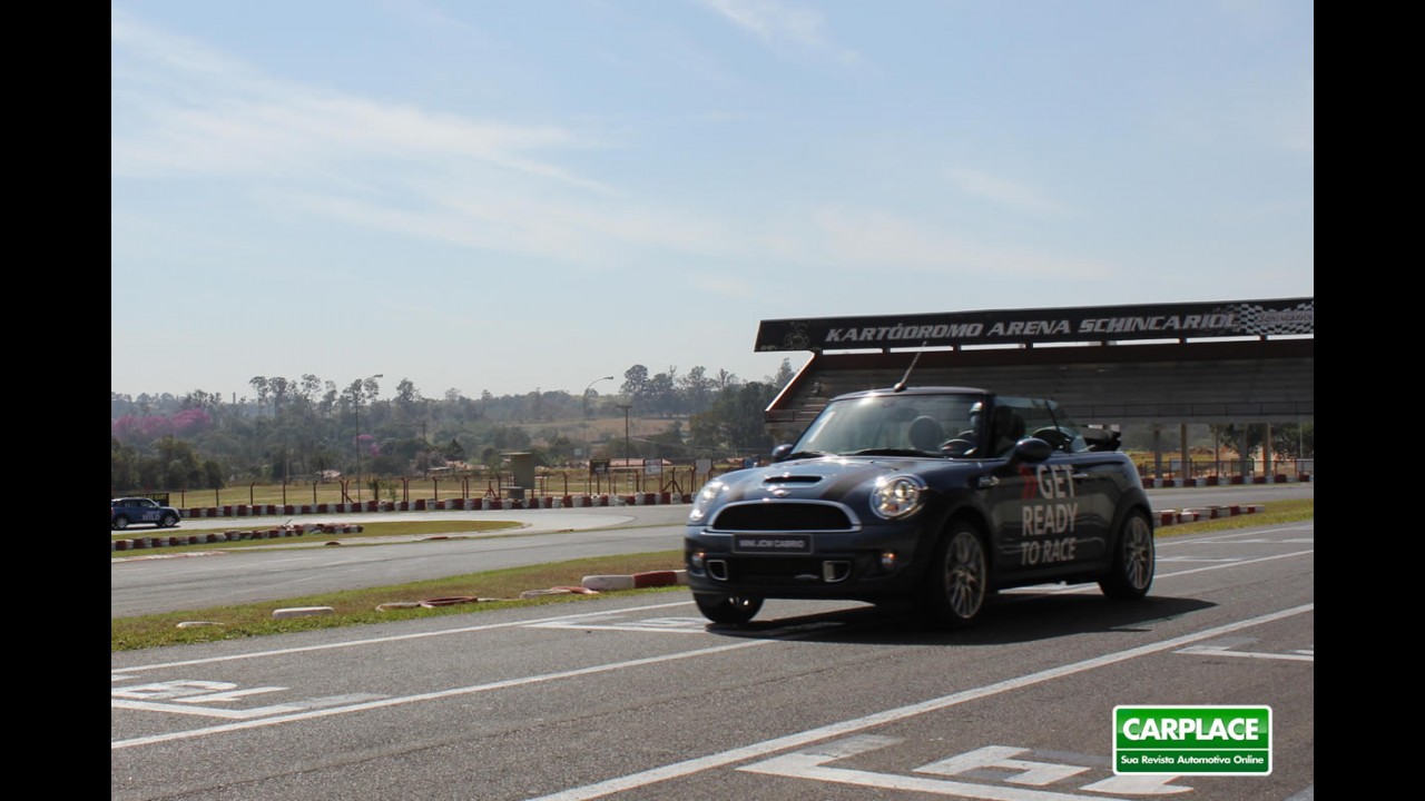 Diversão garantida: Fotos do MINI John Cooper Works Cabrio