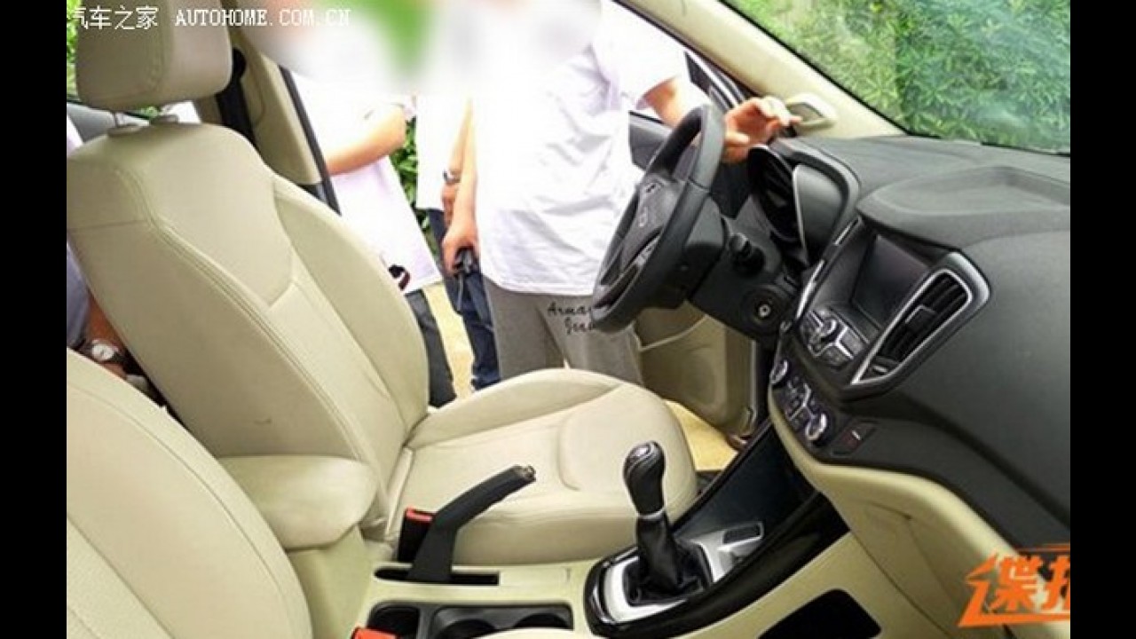 Novo Chery Tiggo 5, cotado para o Brasil, é flagrado em testes na China