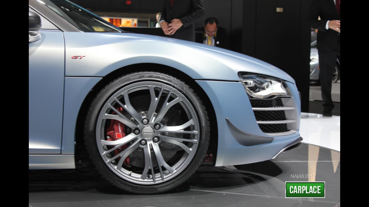 Audi R8 GT Spyder 2012 tem preços a partir de US$ 210.000 nos Estados Unidos