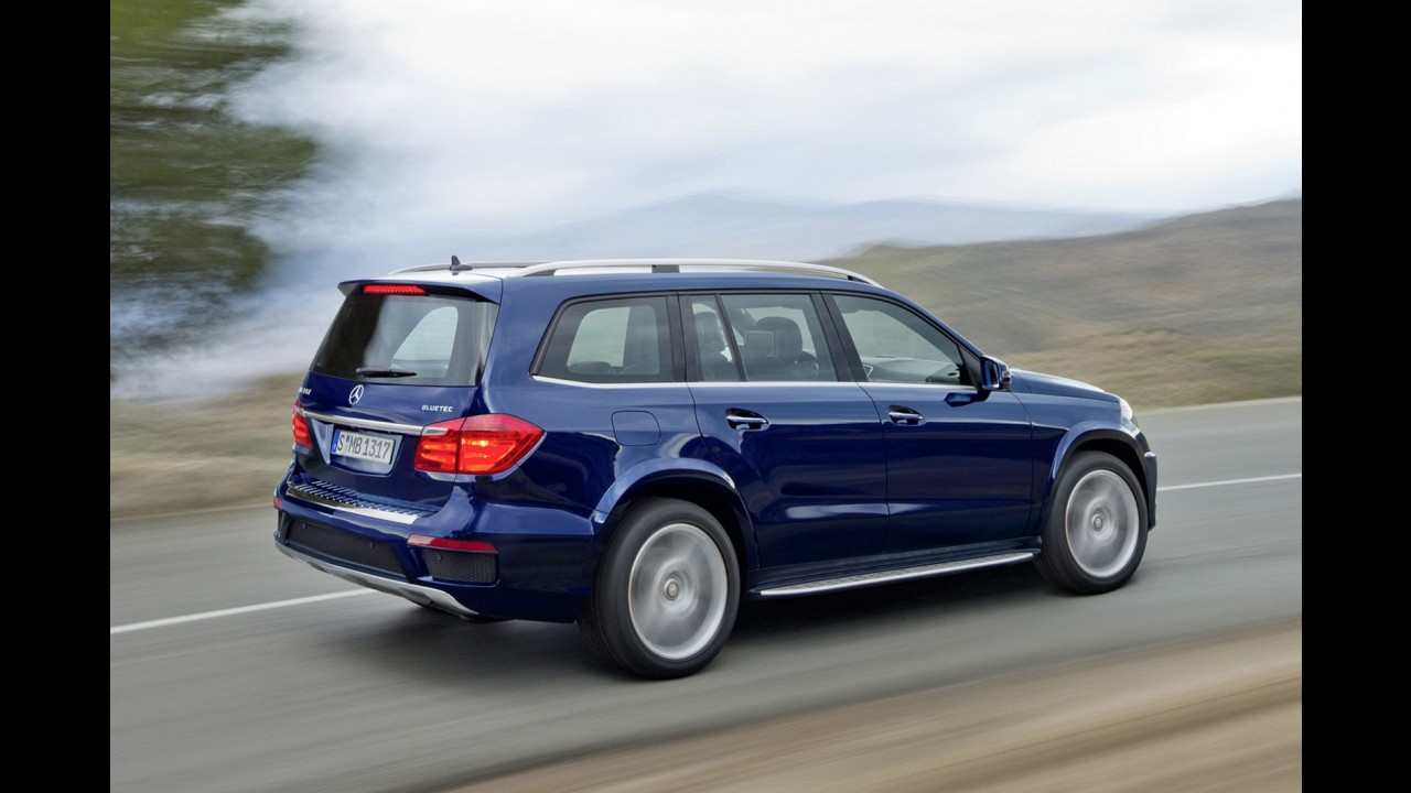 Vazou: Novo Mercedes-Benz GL 2013 aparece em primeiras imagens oficiais