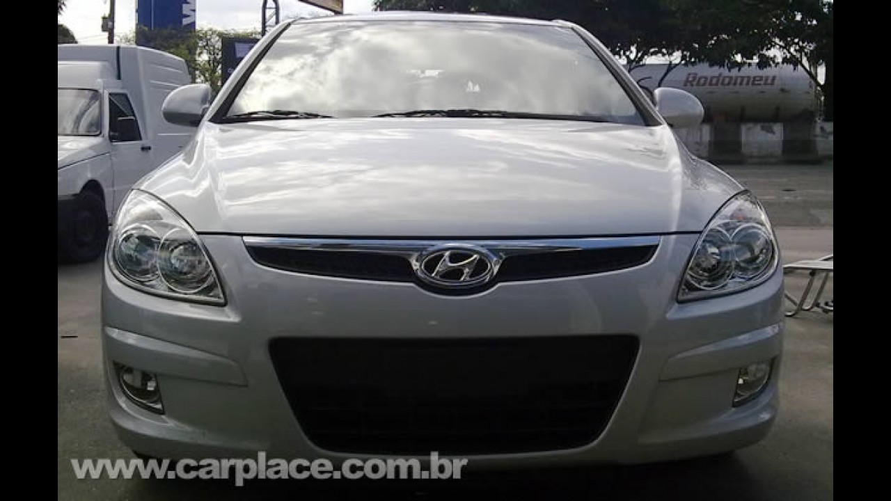 Chegou!! Andamos no Hyundai i30 - Veja fotos e detalhes do hatch que vai sacudir o mercado
