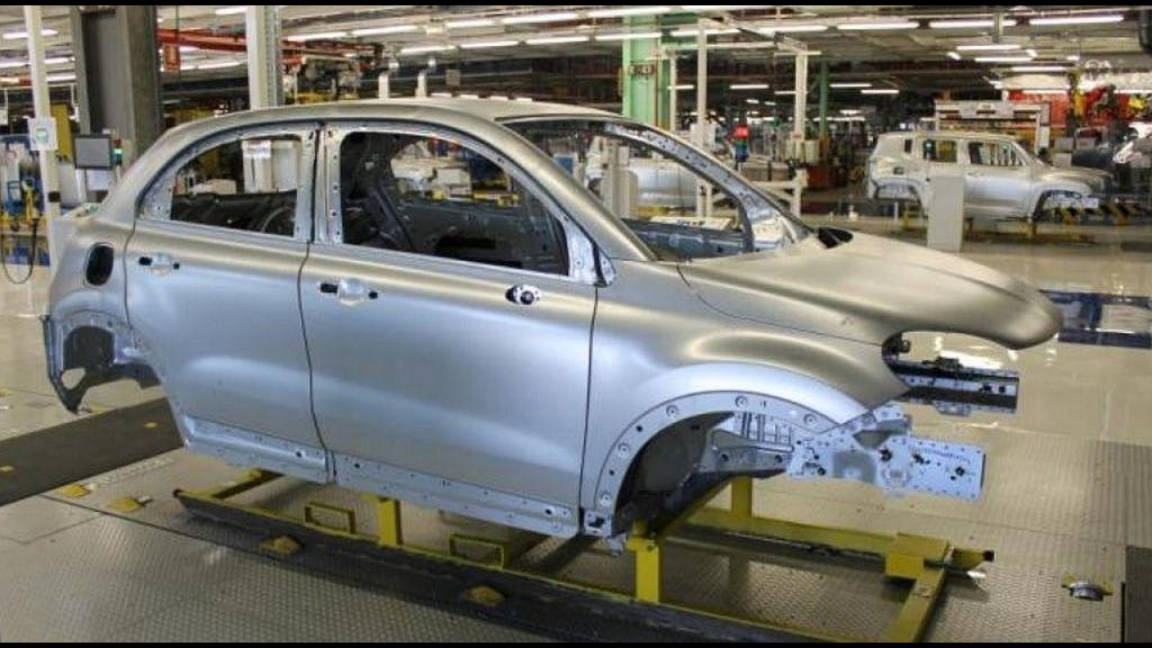 Fiat 500X estreia em setembro com mesma gama de motores do Renegade