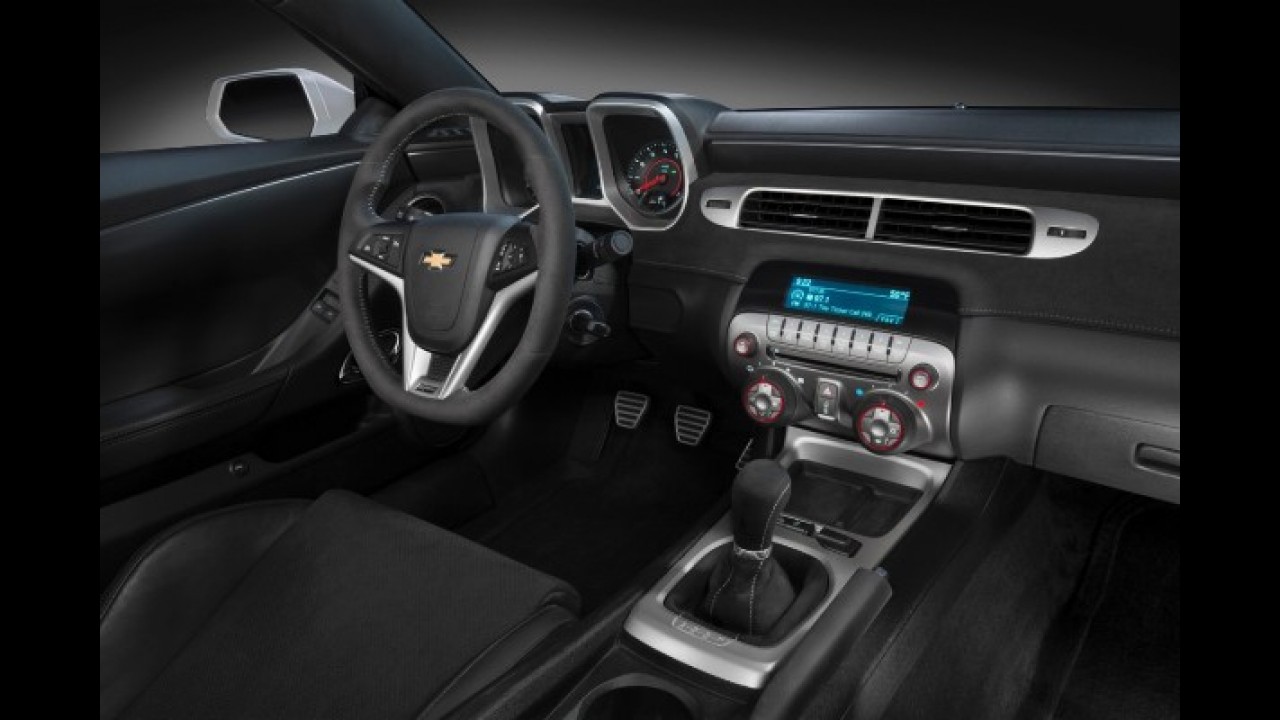 Camaro 2014 muda visual e resgata versão Z/28