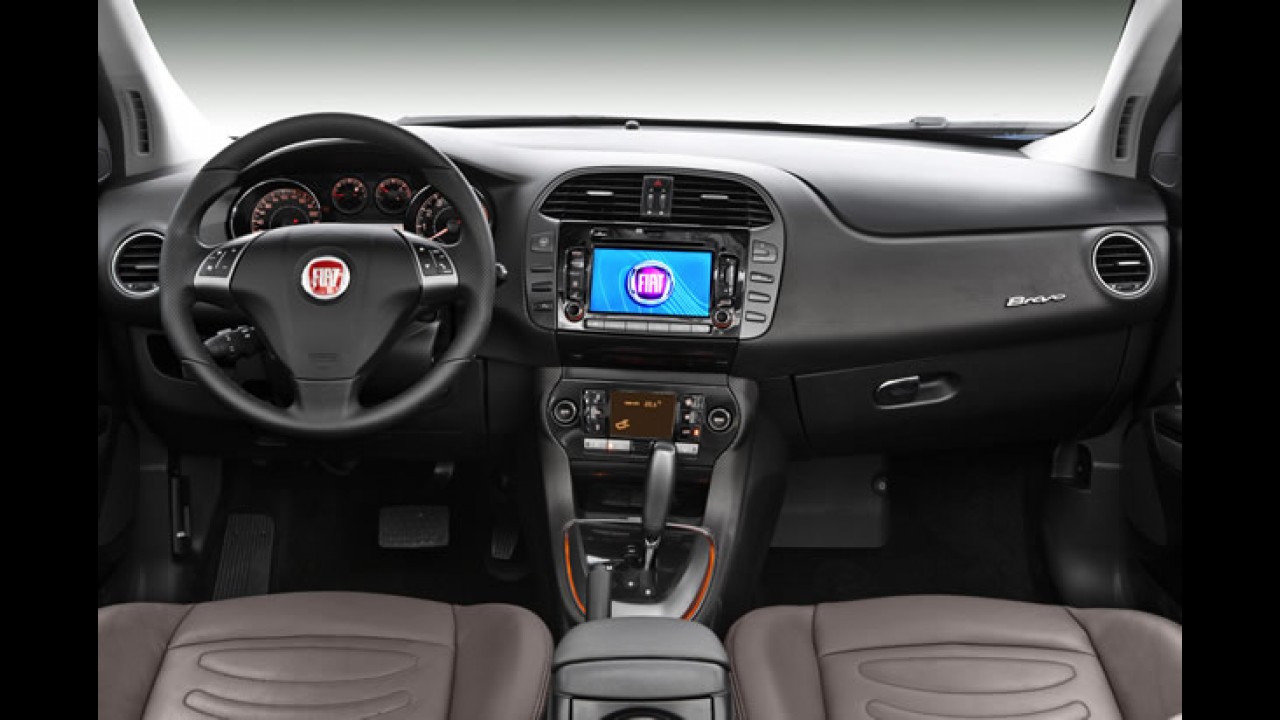Linha 2013: Fiat Bravo ganhará mais equipamentos e modificações no câmbio Dualogic