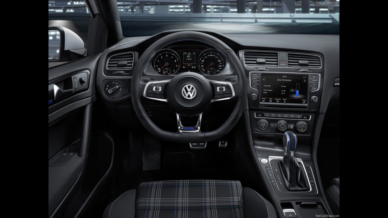 VW Golf GTE: plug-in híbrido que faz 66,75 km/litro estará em Genebra