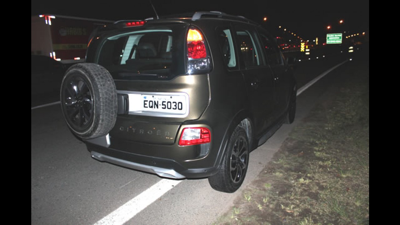 Garagem CARPLACE: Trocando um pneu furado do AirCross