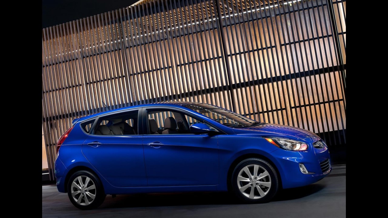 Hyundai divulga imagens e detalhes Accent 2012 para os EUA - Preços começam em US$ 12.445