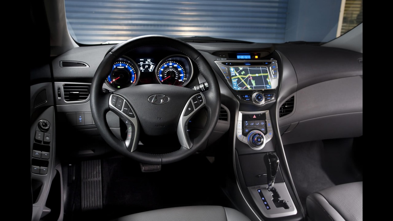 Hyundai divulga informações e fotos do Novo Elantra 2011 para os Estados Unidos