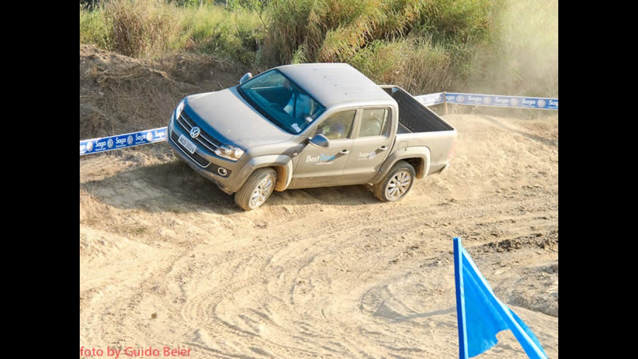 Leitor testa a VW Amarok em circuito Off-Road e conta as impressões - Veja fotos