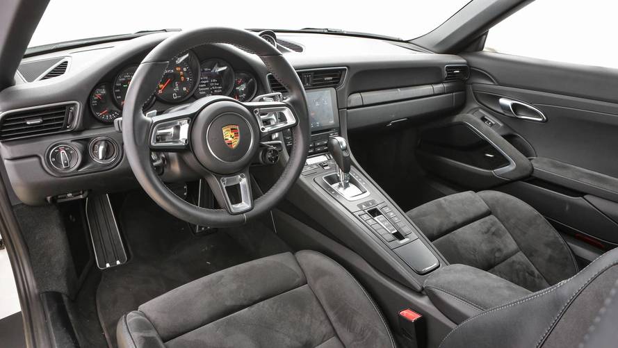Porsche 911 GTS