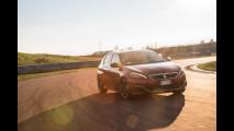 Peugeot 308 GTi, in pista con voi