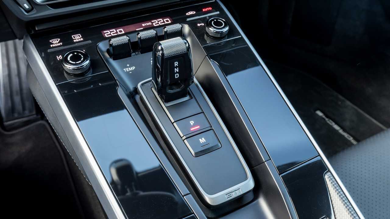 Porsche 911 (992) 2019, prueba en circuito