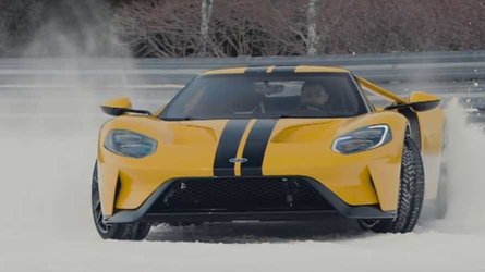 VIDÉO - Un ado de 14 ans en glisse au volant d'une Ford GT