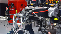 Red Bull Racing RB12 ön detay