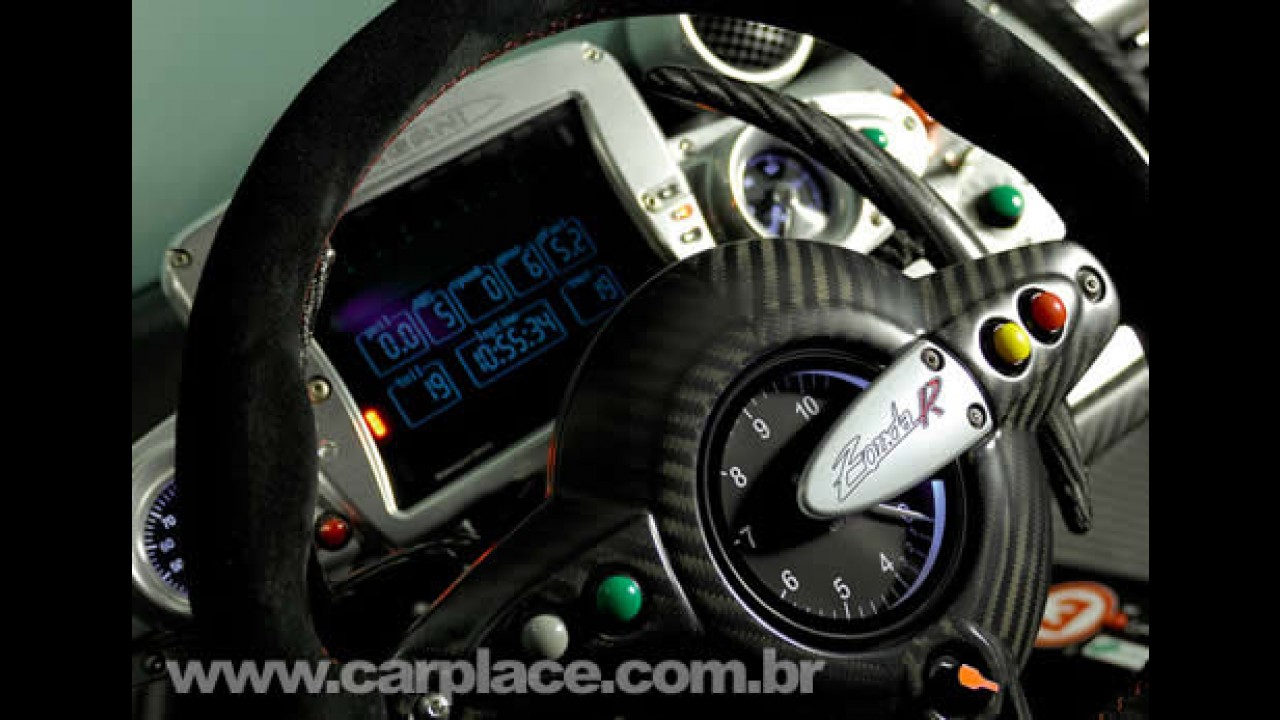 Superesportivo: Novo Pagani Zonda R tem motor 6.0 V12 de 739 cavalos!!