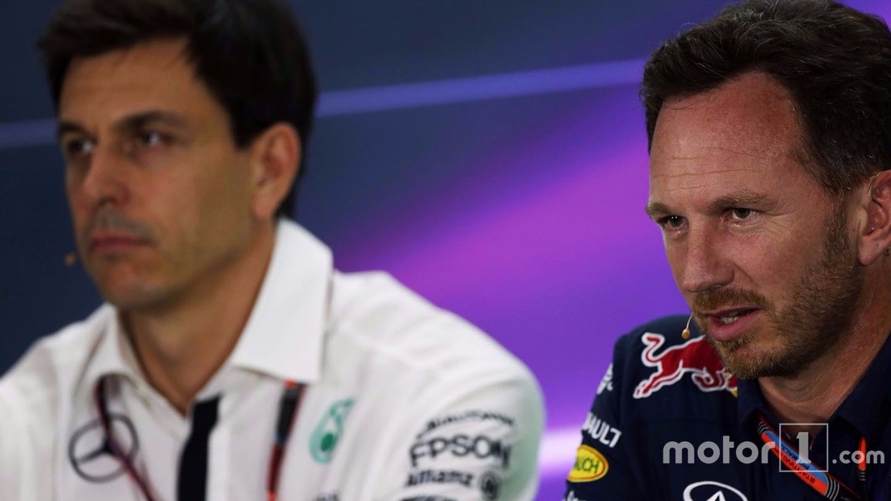 Christian Horner, Team Principal Red Bull Racing et Toto Wolff, Président Exécutif Mercedes AMG F1 lors de la conférence de presse de la FIA