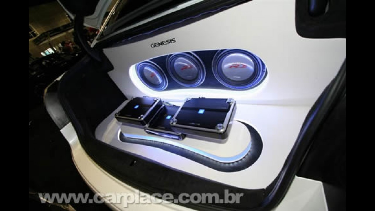Tunado de verdade: Hyundai Genesis by DUB ganha som com 17 auto-falantes