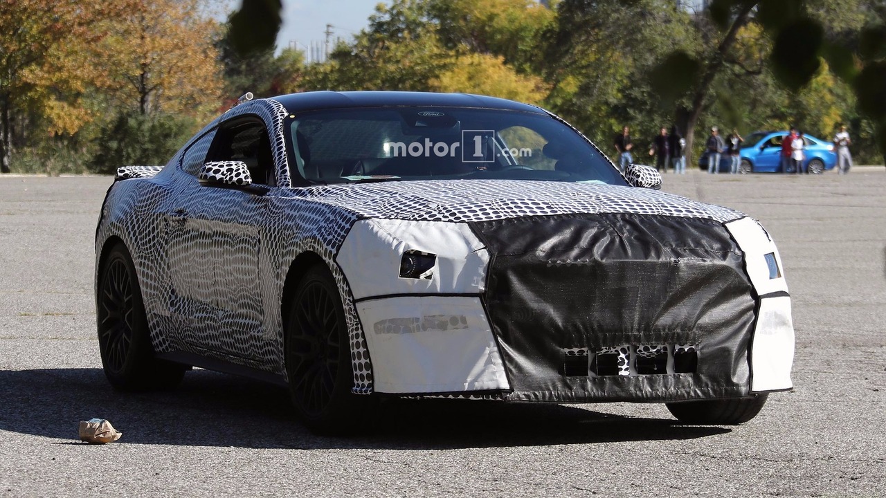 2018 Ford Mustang Refresh Spy Pics Photo Motor1 Canada 2018 Ford Mustang Refresh Spy Pics