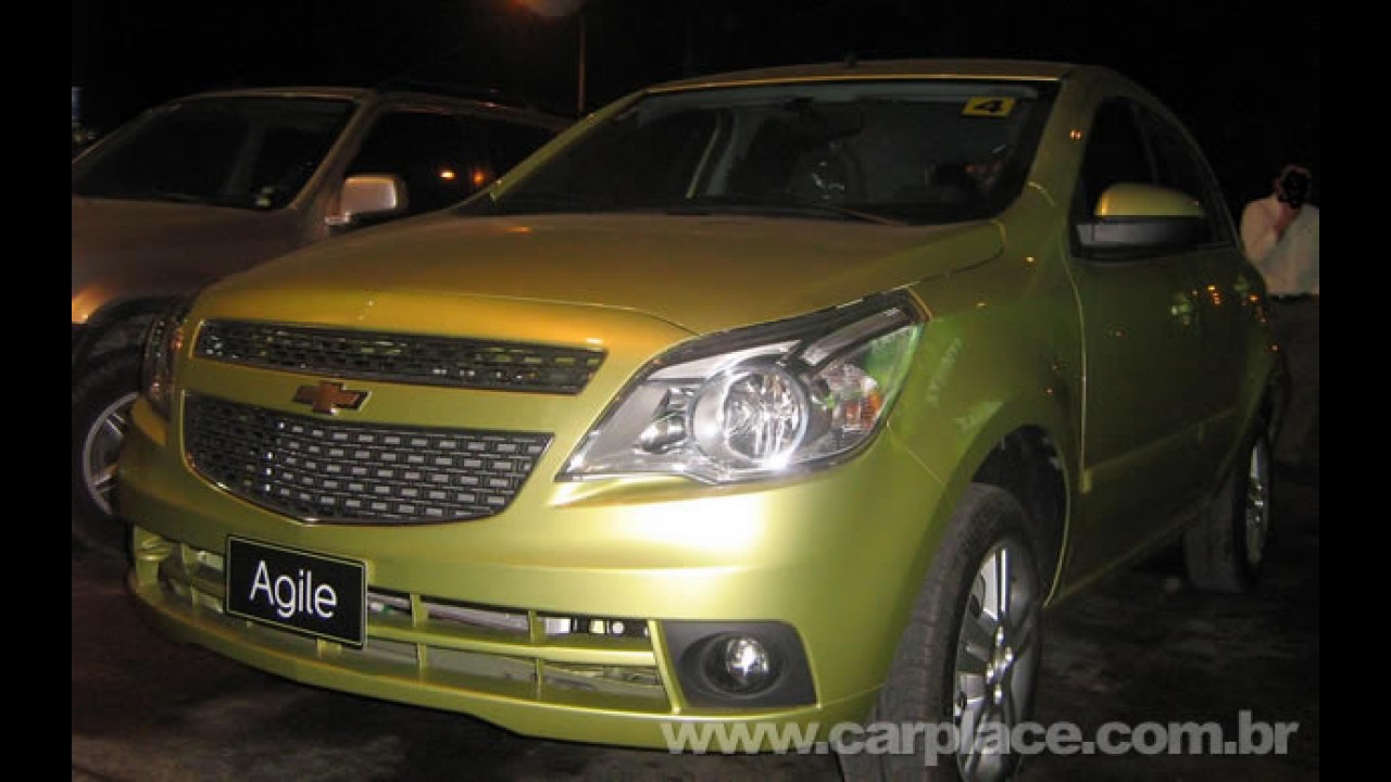 Novo Chevrolet Agile - Novas fotos de unidades flagradas revelam mais detalhes e a traseira