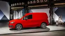 	Der neue Mercedes-Benz Citan – Exterieur, Loranditrot, Mercedes-Benz Citan 110