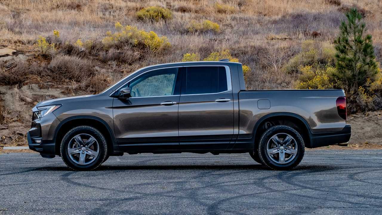 2021 Honda Ridgeline Exterior Side Profile