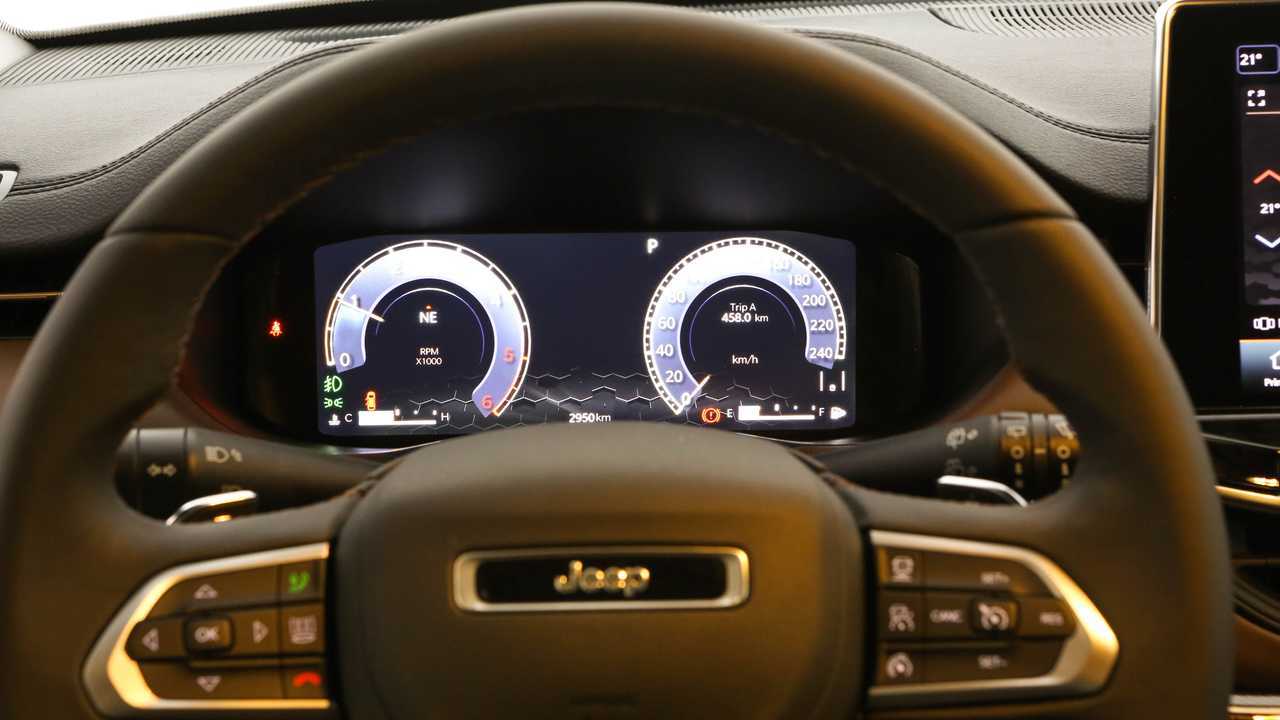 Painel de instrumentos do Jeep Compass Limited TD350 2022